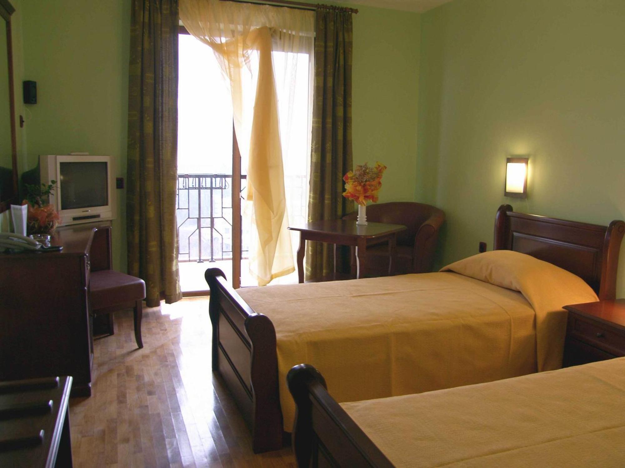 Meridian Hotel Bolyarski Veliko Tarnovo Ngoại thất bức ảnh