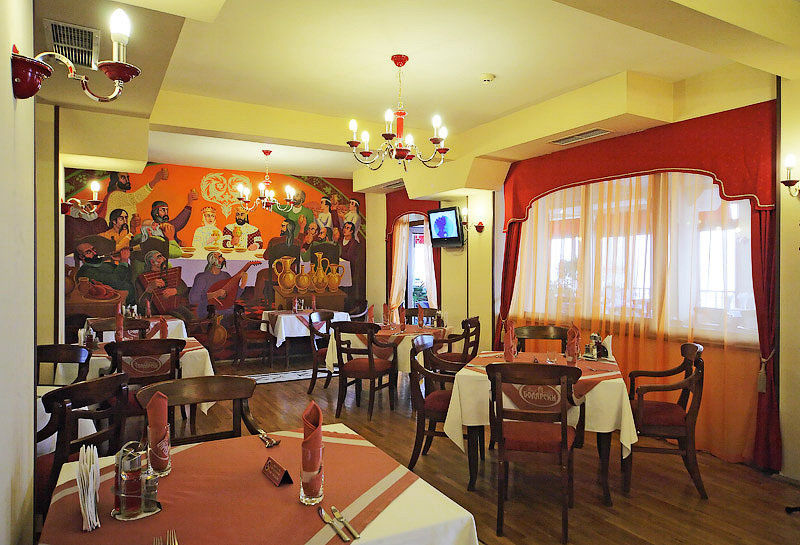 Meridian Hotel Bolyarski Veliko Tarnovo Ngoại thất bức ảnh